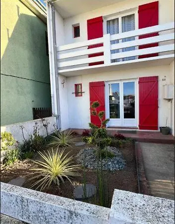 Volets Rouges -jardin Prive -1km *